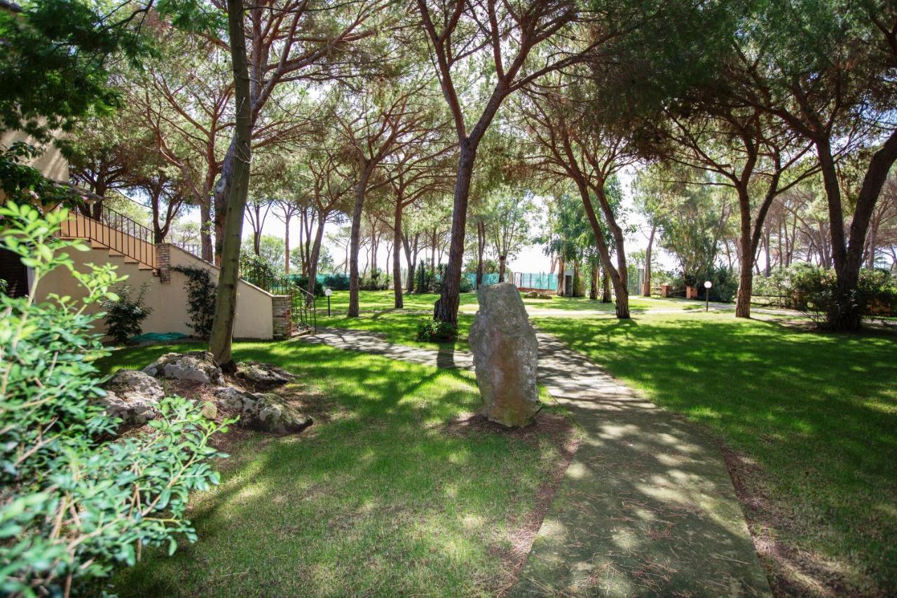 Baia Delle Palme Beach Santa Margherita di Pula Luaran gambar