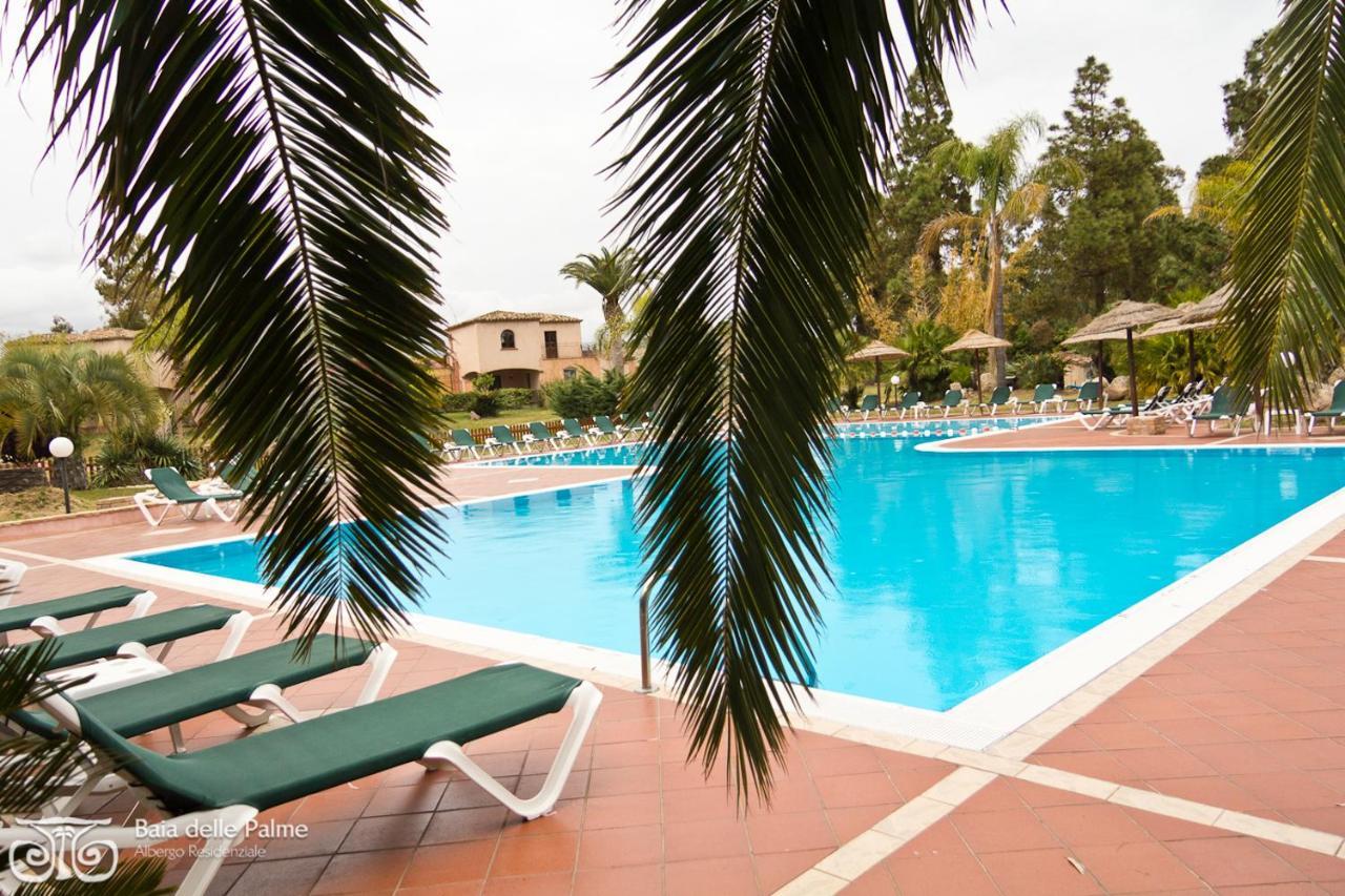 Baia Delle Palme Beach Santa Margherita di Pula Luaran gambar