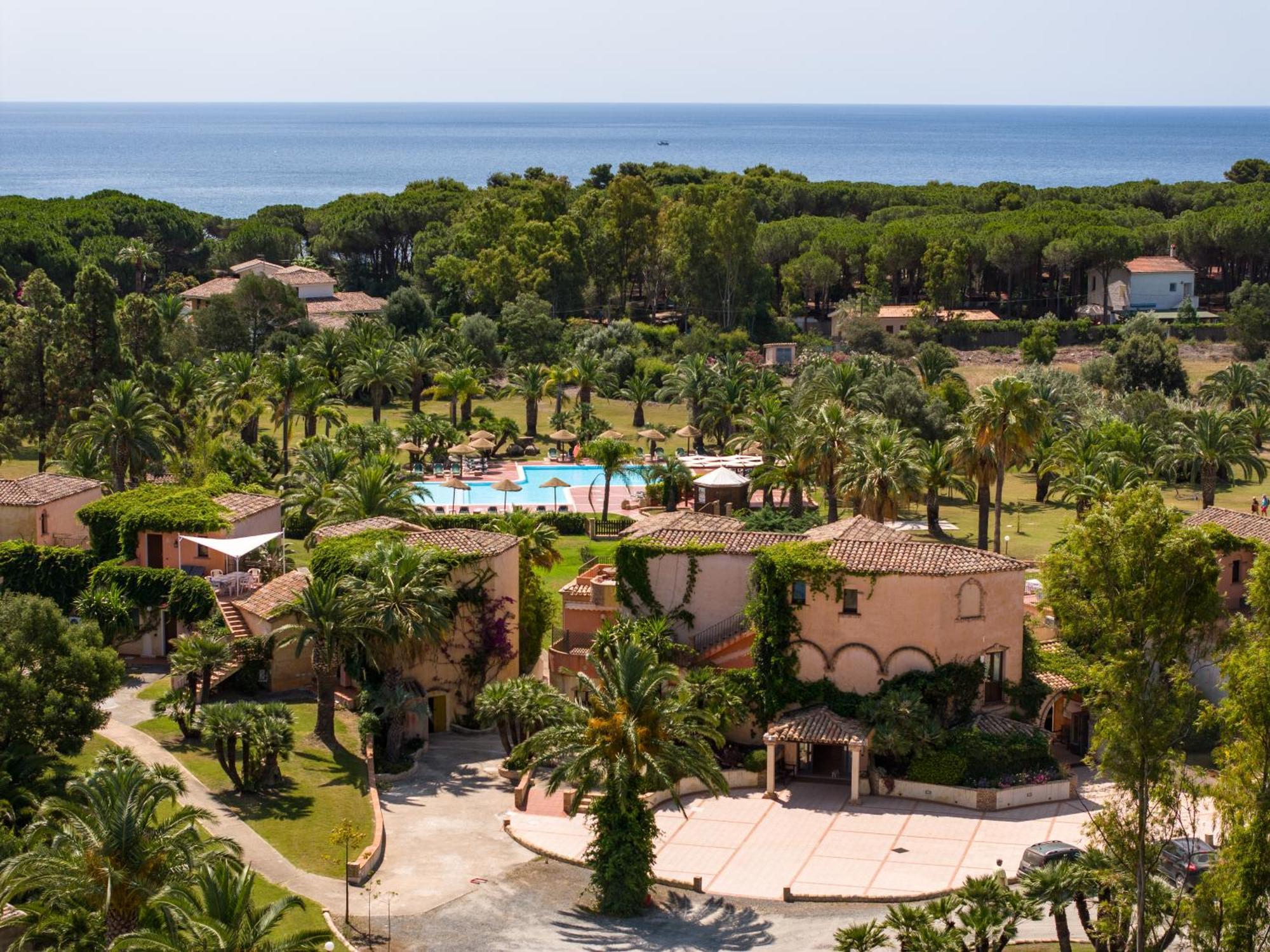 Baia Delle Palme Beach Santa Margherita di Pula Luaran gambar