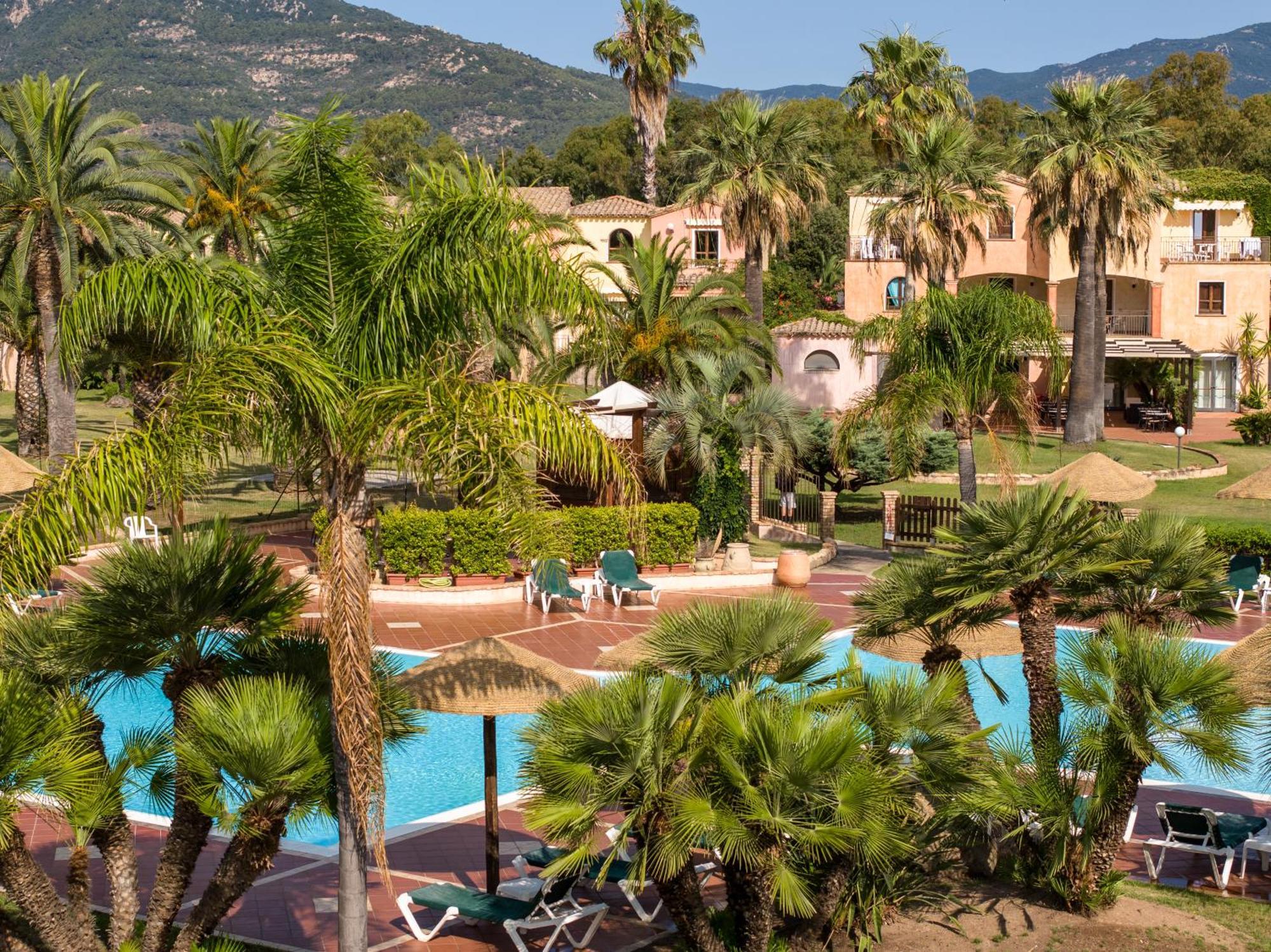 Baia Delle Palme Beach Santa Margherita di Pula Luaran gambar